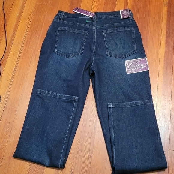 Gloria Vanderbilt Amanda Heritage Fit Tapered leg Classic Rise Jean 8 Short - Picture 11 of 12